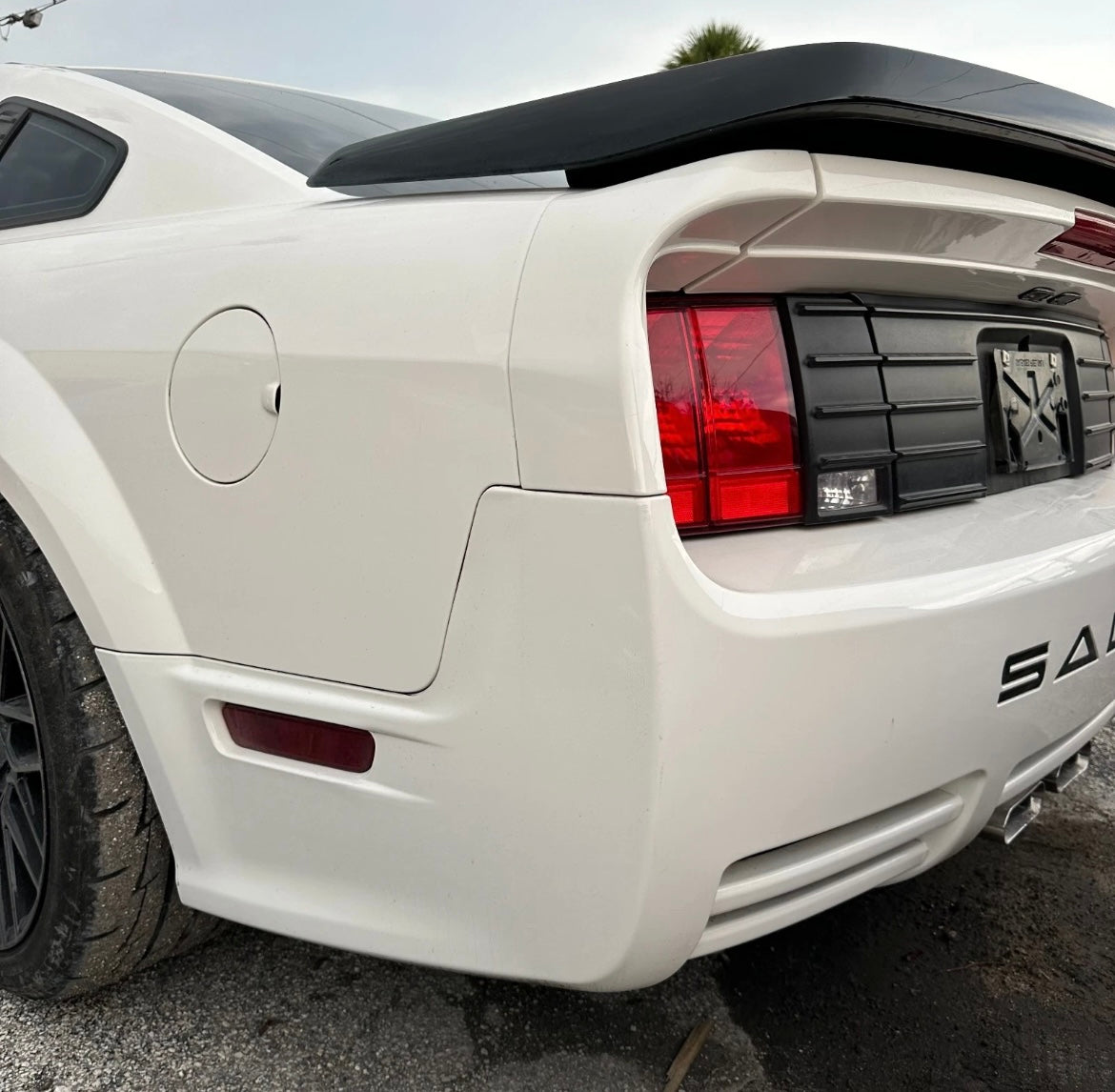 2005-2009 Ford Mustang Genuine Saleen Complete Rear End Body Kit
