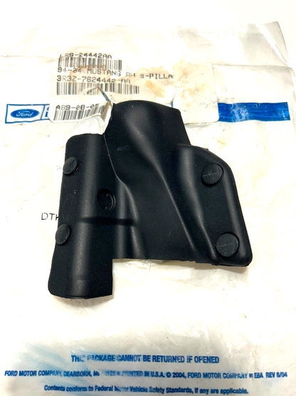 1999-2004 Ford Mustang Convertible Quarter Post Weatherstrips Seals