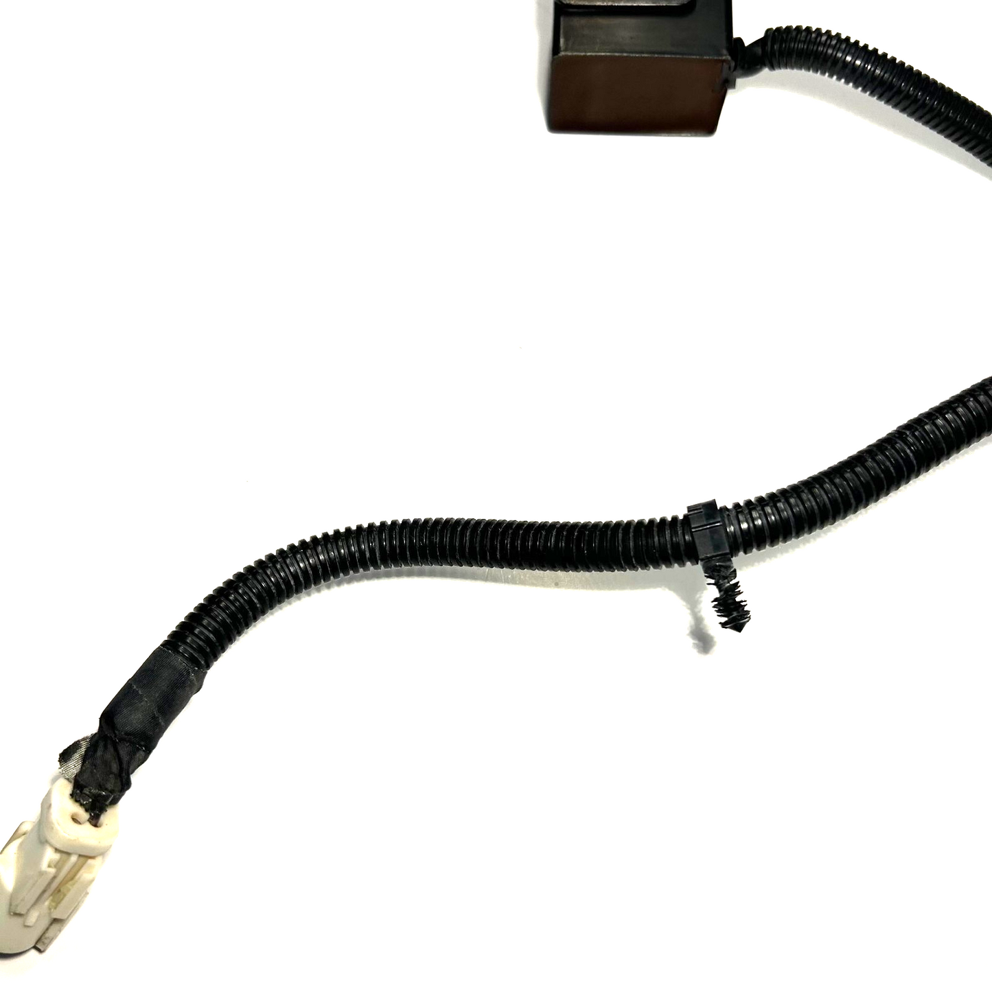 1994-1998 Ford Mustang Front Radiator Support Sensor