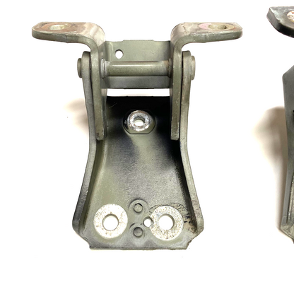 1994-1998 Ford Mustang Passenger RH Door Hinges & Hardware Bolts