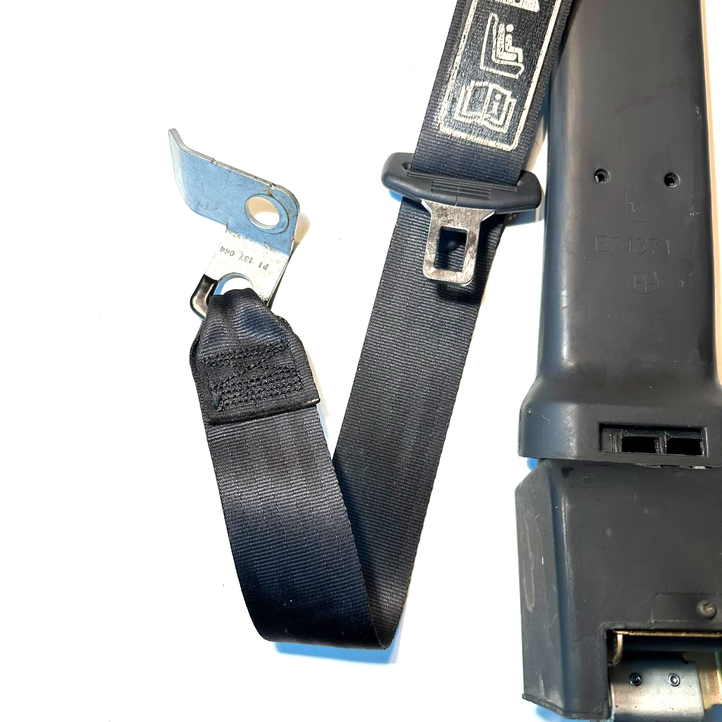 1994-1998 Ford Mustang Convertible Driver LH Rear Seat Belt Retractor