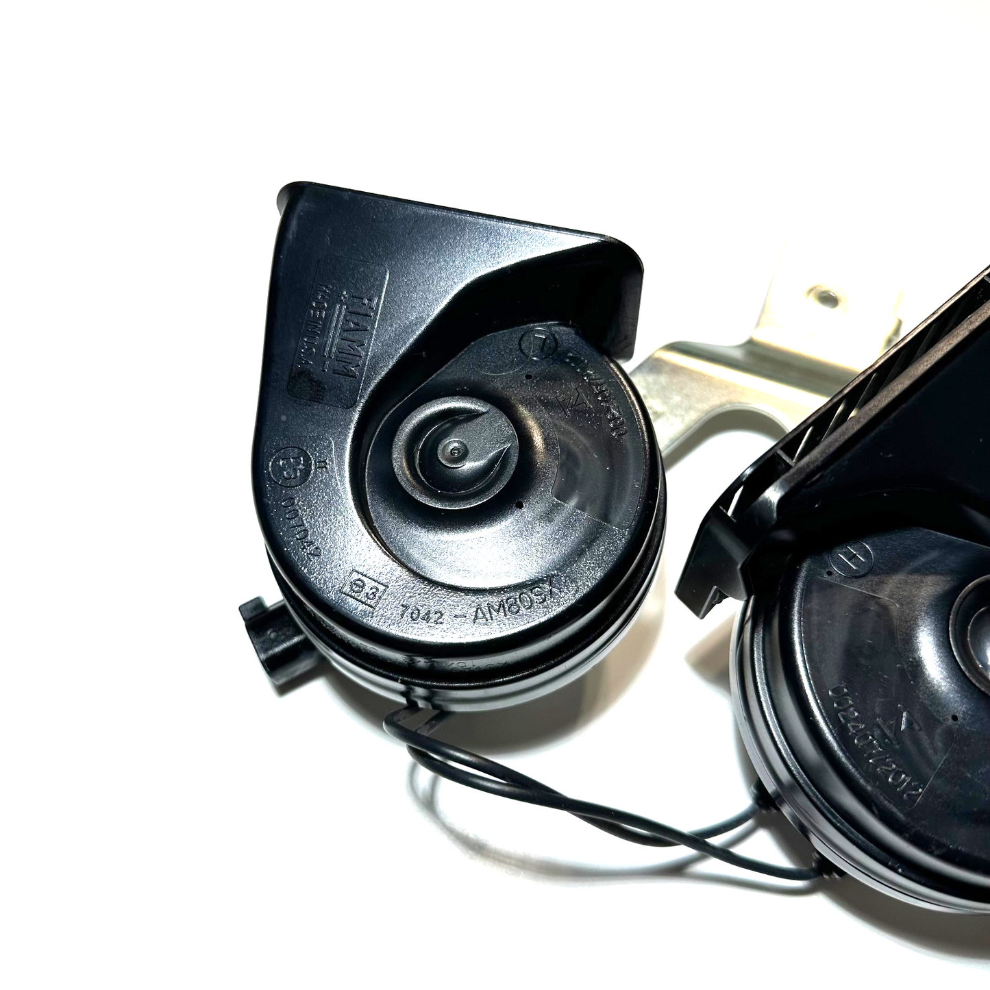 2015-2023 Ford Mustang High & Low Note Dual Horn Assembly