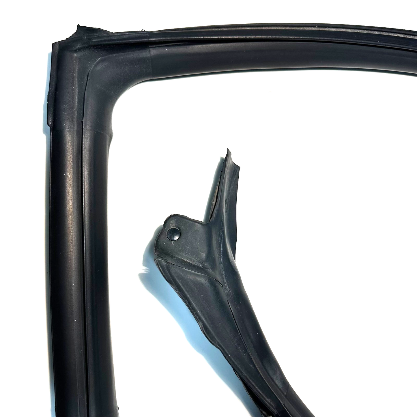 1994-1998 Ford Mustang Coupe Passenger RH Door Window Body Pillar Weatherstrip