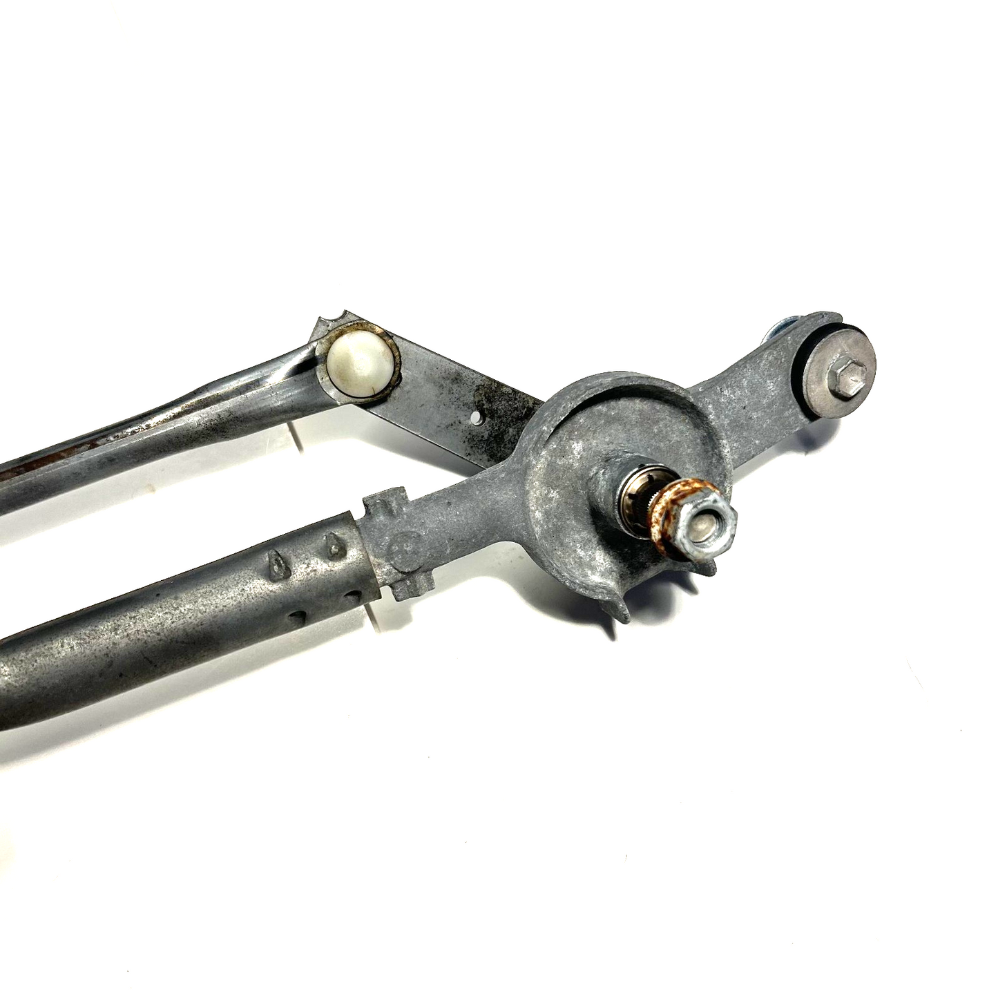 2016-2024 Chevrolet Camaro Front Windshield Wiper Motor Arm Linkage Assembly