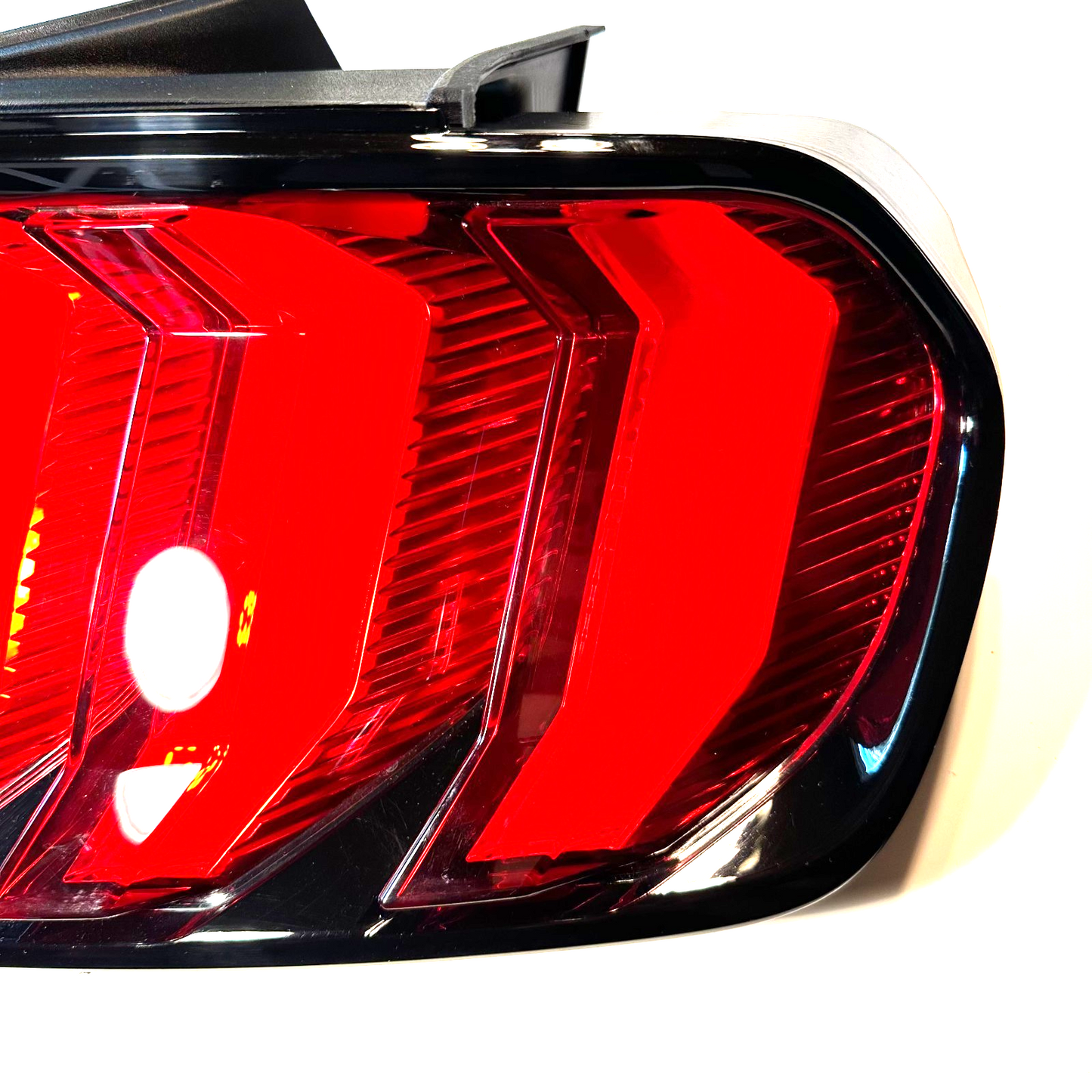 2018-2023 Ford Mustang Passenger RH Rear Tail Light Lamp