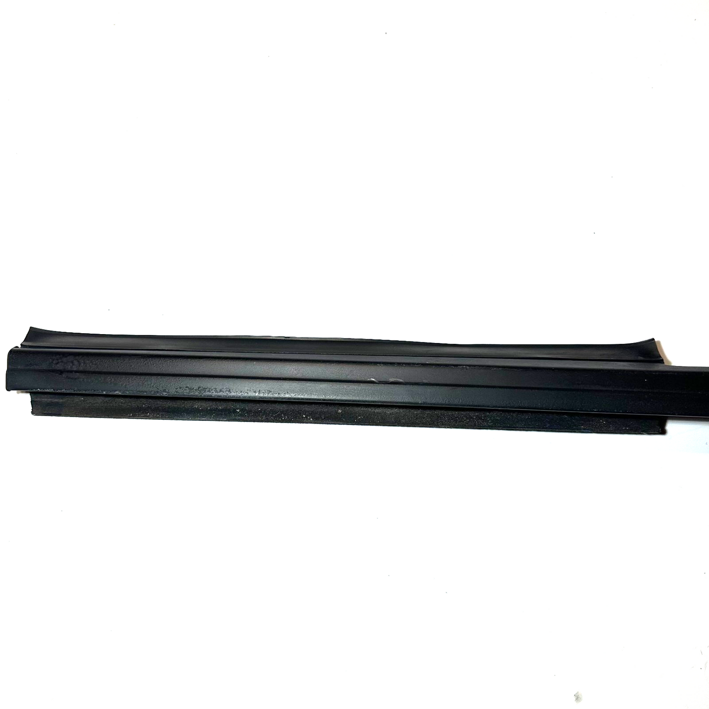 1994-1998 Ford Mustang Driver LH Convertible Quarter Top Metal Molding