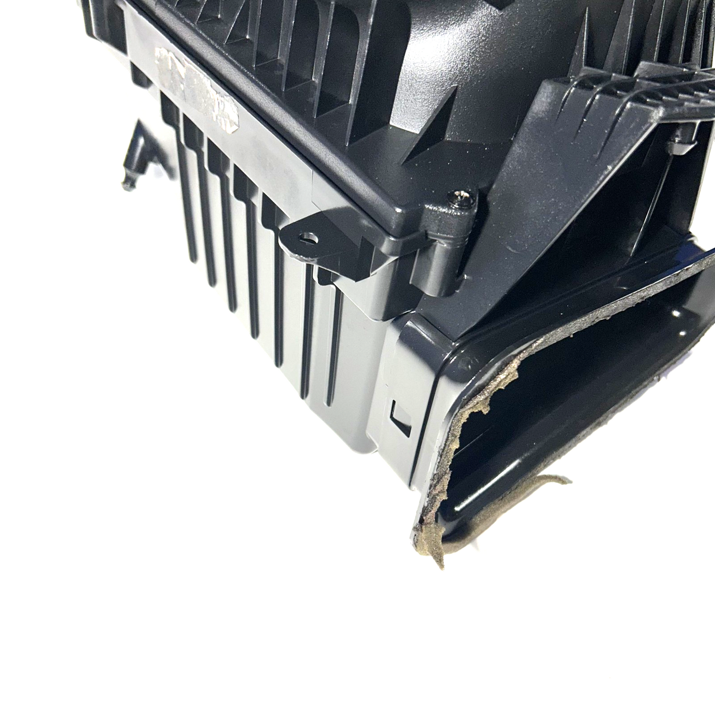 2016-2024 Chevrolet Camaro SS 6.2L Intake Filter Housing Cleaner Box