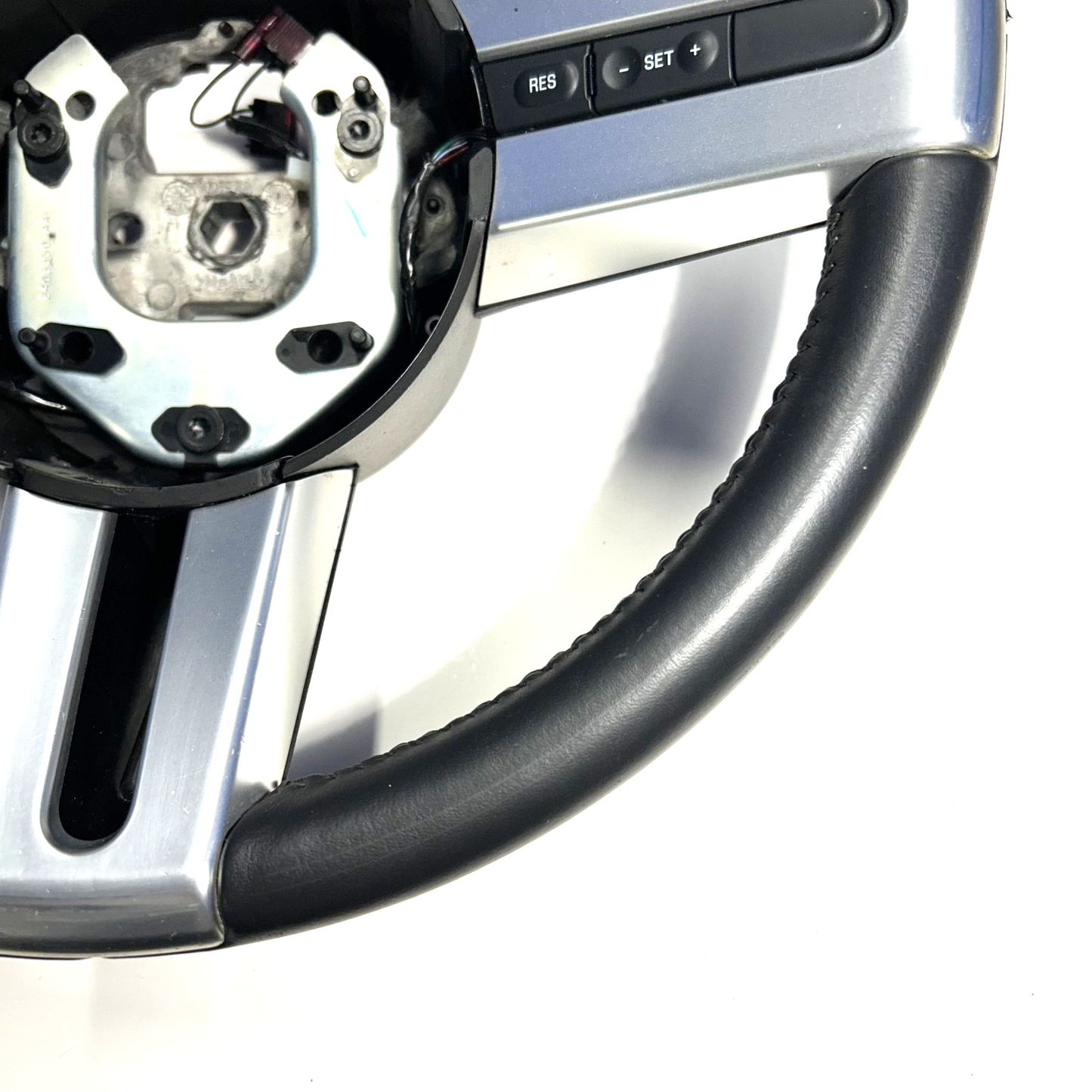 2005-2009 Ford Mustang Leather Steering Wheel W/ Silver Trim