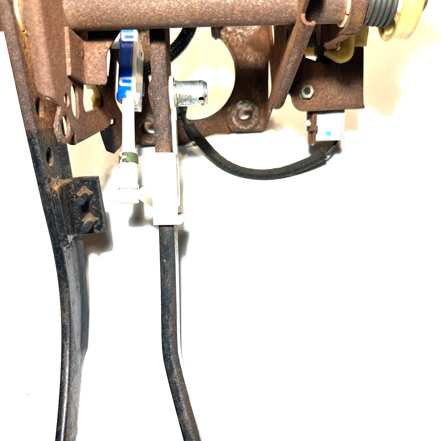 1996-1998 Ford Mustang Clutch Brake Pedal Assembly