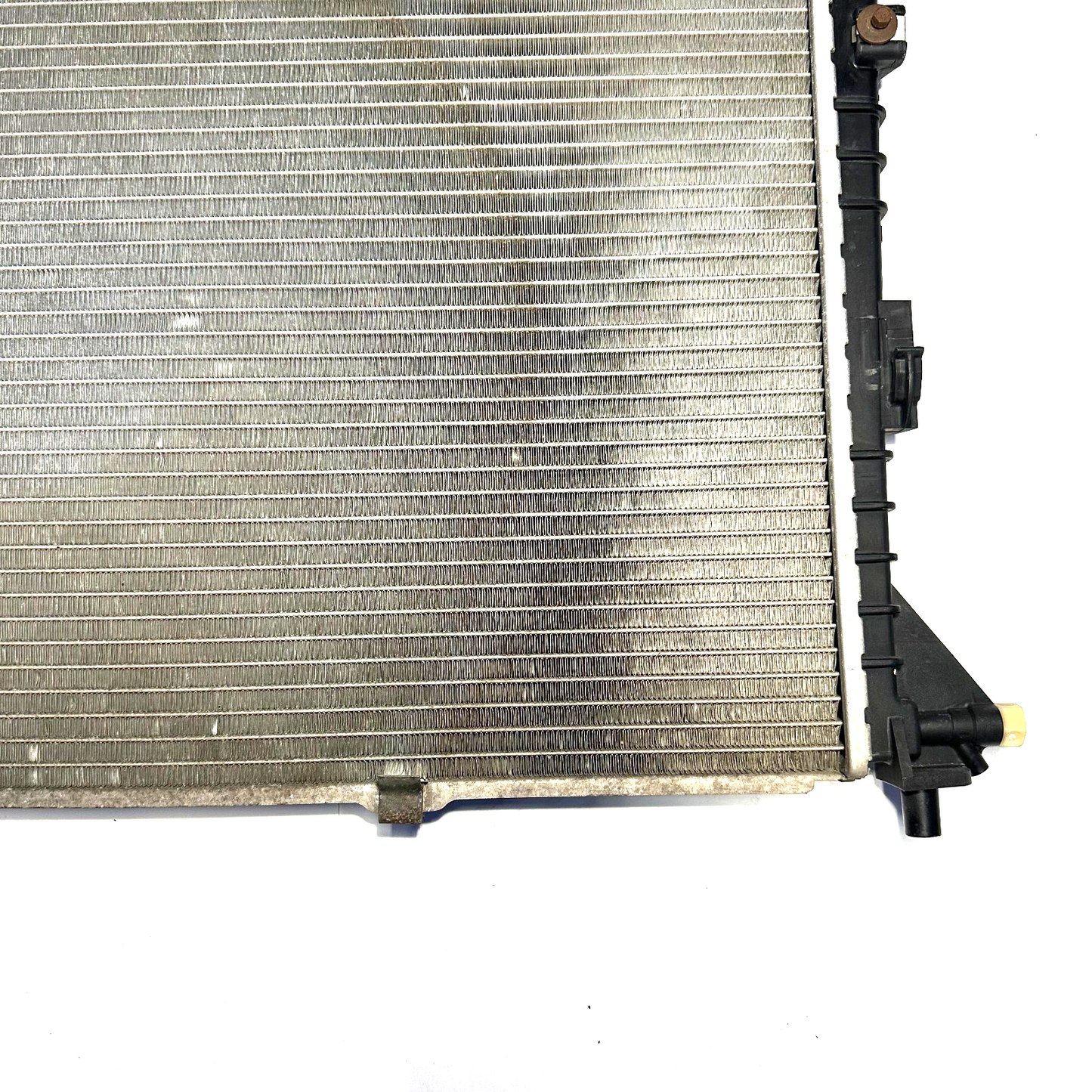 1999-2004 Ford Mustang 4.6L V8 Manual Transmission Radiator