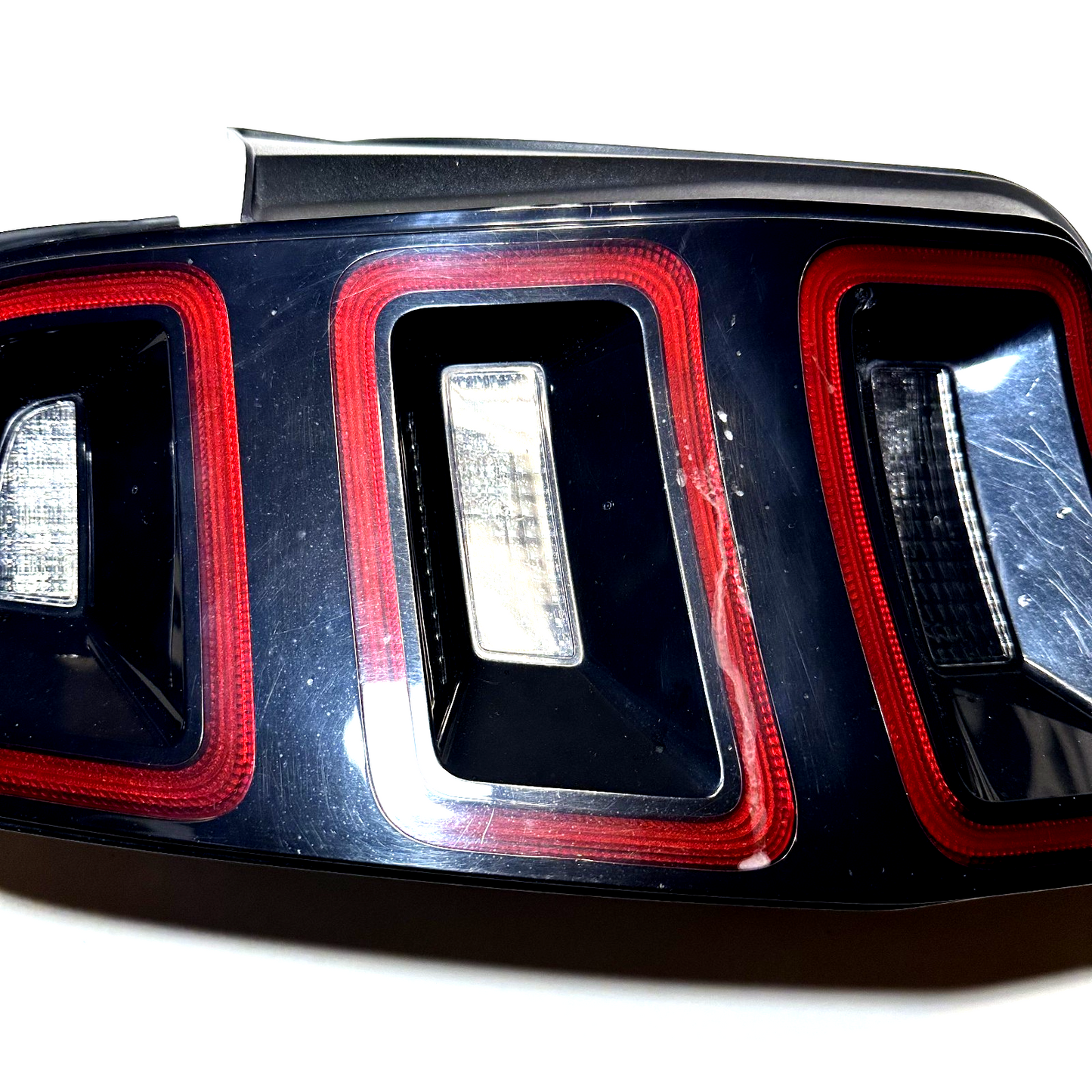 2013-2014 Ford Mustang Driver LH Rear Tail Light Lamp