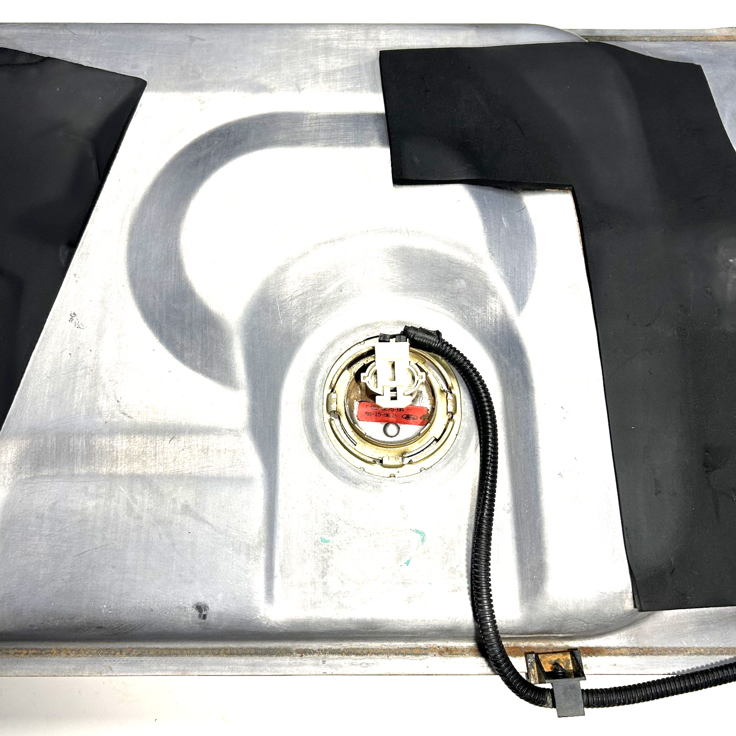 1996-1998 Ford Mustang GT Fuel Gas Tank Complete Assembly