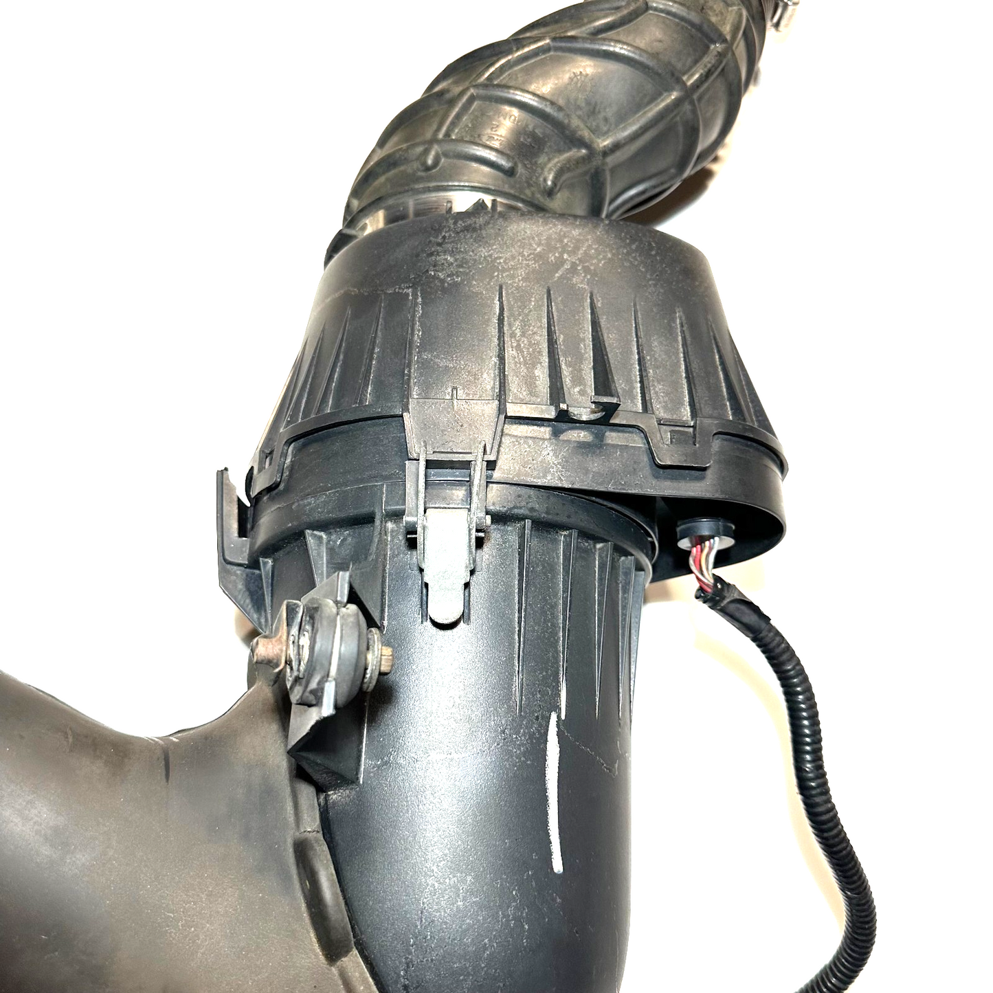 2001-2004 Ford Mustang V6 3.8L 3.9L Air Intake Rubber Tube & Housing Assembly