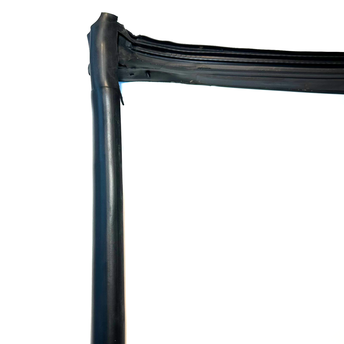 1999-2004 Ford Mustang Convertible Windshield Top Header Pillar Weatherstrip