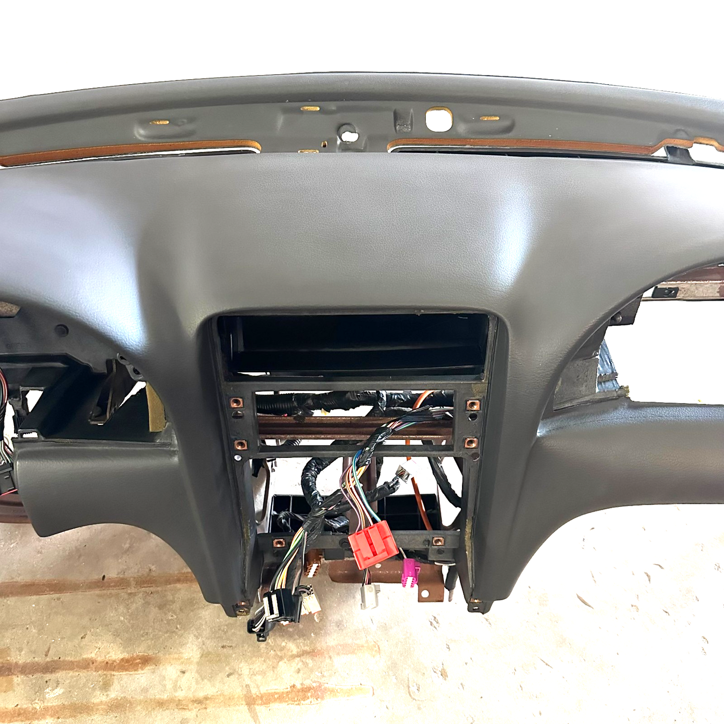 1999-2004 Ford Mustang Dash Dashboard Panel Board Assembly